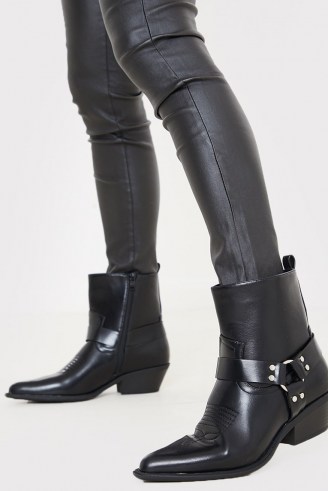 IN THE STYLE BLACK PU RING DETAIL WESTERN BOOTS