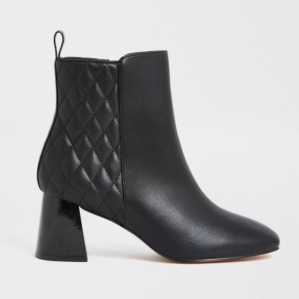 RIVER ISLAND Black quilted block heel boots ~ quilt detail boot - flipped