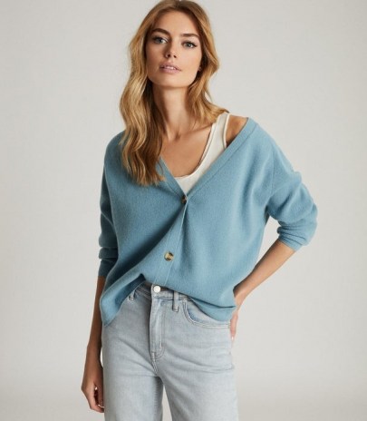 Reiss ELAINA WOOL CASHMERE BLEND CARDIGAN MID BLUE | casual luxe knitwear