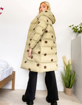 Jakke laura recycled polyester longline jacket with hood in tonal spot ~ big puffy winter coats