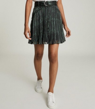 REISS ORIELLE SNAKE-PRINT MINI SKIRT BLACK PRINT / pleated floaty fabric skirts