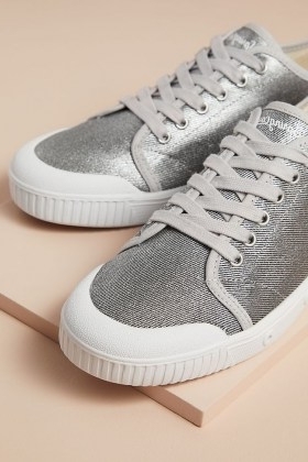 Spring Court Metallic Low-Top Trainers Silver - flipped