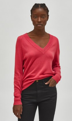 EQUIPMENT MADALENE V-NECK CASHMERE SWEATER | bright sweaters | classic style knitwear
