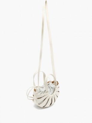 BOTTEGA VENETA The Shell leather basket bag ~ white sculptural bags - flipped
