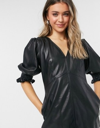 Topshop faux leather v-neck mini dress in black | LBD | puff sleeve dresses