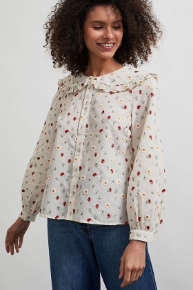 ANTHROPOLOGIE Andrea Ruffled Collar Blouse / floral embroidered blouses / oversized collars - flipped