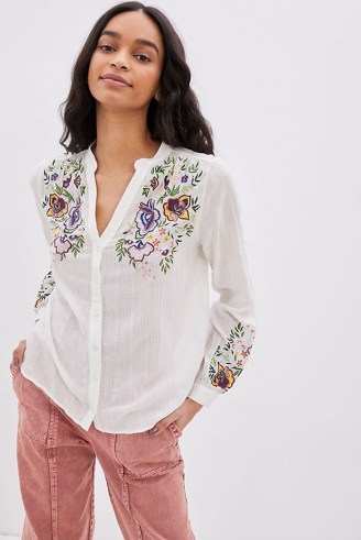 ANTHROPOLOGIE Joanne Embroidered Buttondown / floral summer shirts