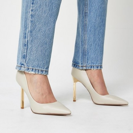 River Island Beige gold heel court shoes – high heels – neutral point toe courts