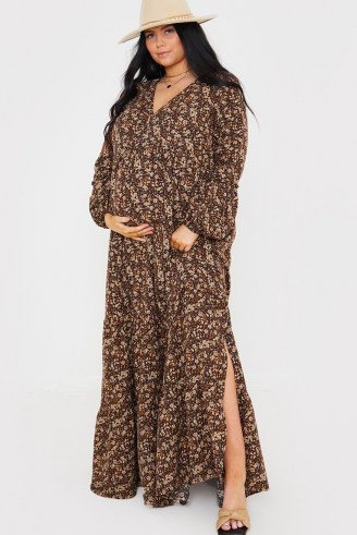BROOKE VINCENT MATERNITY BROWN FLORAL PUFF SLEEVE TIERED MAXI DRESS ~ pregnancy fashion ~ celebrity inspired dresses