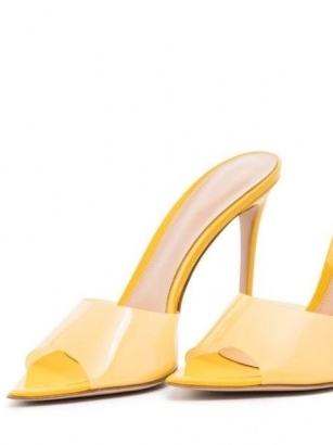 Gianvito Rossi Elle 105mm pointed-toe mules / yellow stiletto heel mule