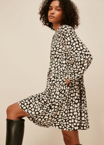 WHISTLES GIRAFFE PRINT TRAPEZE DRESS / floaty loose fit animal print dresses
