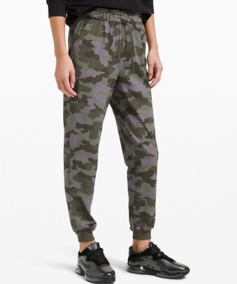 lululemon Stretch High-Rise Jogger in Heritage 365 Camo Dusky Lavender Multi ~ lilac and green camouflage jogging bottoms - flipped