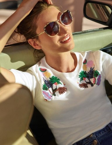 BODEN Belsay Embroidered Knitted Tee / toucan bird top - flipped