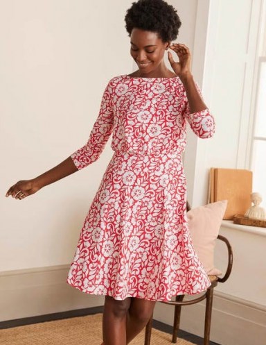 BODEN Nellie Jersey Dress / red floral flippy skirt dresses