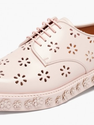 NOIR KEI NINOMIYA Pink laser-cut polished leather Derby shoes ~ floral embellished footwear