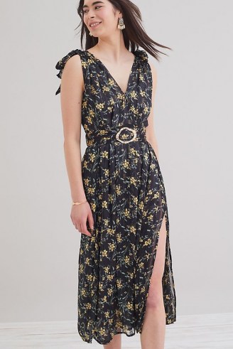 Sabina Kimber Floral-Print Midi Dress / sleeveless belted dresses