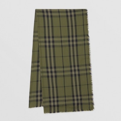 BURBERRY Check Cashmere Jacquard Scarf Military Green / checked scarves - flipped
