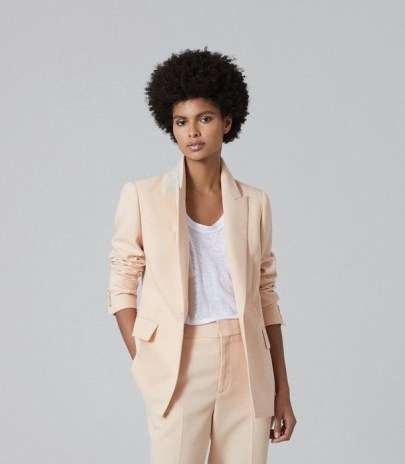 REISS EVELYN WOOL LINEN BLEND SLIM FIT BLAZER APRICOT – women’s luxe summer trouser suit blazers - flipped