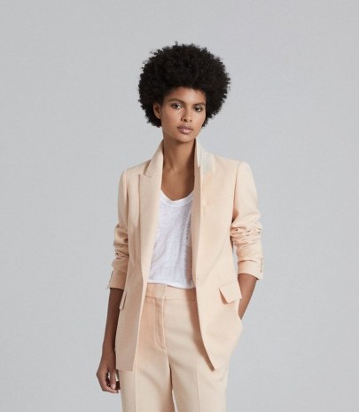 REISS EVELYN WOOL LINEN BLEND SLIM FIT BLAZER APRICOT – women’s luxe summer trouser suit blazers