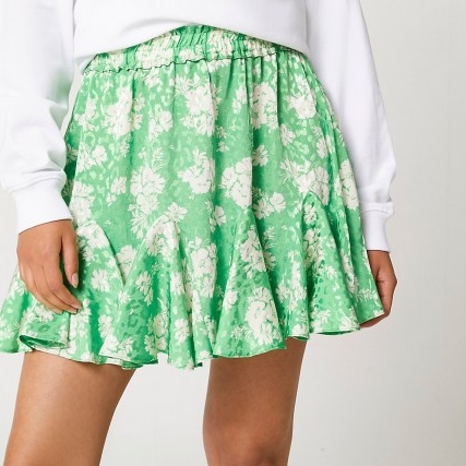 RIVER ISLAND Green floral print mini skirt ~ flippy pephem skirts