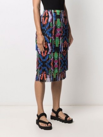 Pleats Please Issey Miyake pleated abstract-print skirt – fringed tiered skirts - flipped