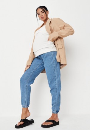 Missguided blue jogger maternity jeans | casual pregnancy fashion | cuffed joggers