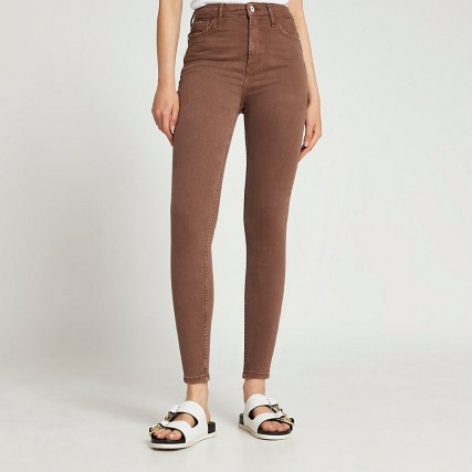 River Island Brown high waisted skinny jeans | women’s coloured denim | womens high rise skinnies | casual fashion