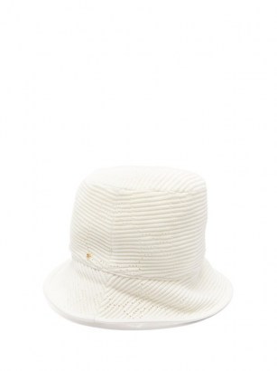 GUCCI GG-logo cotton-knit bucket hat | chic white knitted hats
