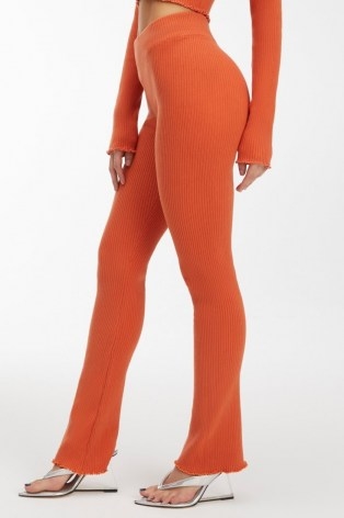 GOOD AMERICAN LETTUCE EDGE BABY FLARE | orange knitted slim fit flares - flipped