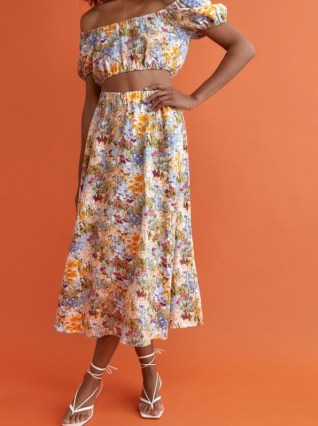 REFORMATION Palmas Linen Skirt / floral summer skirts - flipped