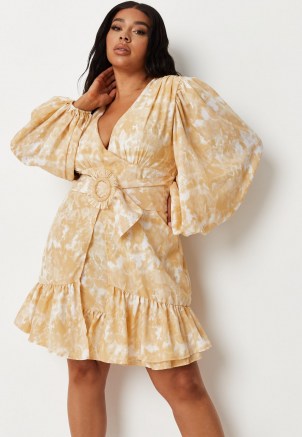 Missguided plus size yellow tie dye wrap balloon sleeve mini dress | womens frill hem dresses | women’s volume sleeve summer fashion