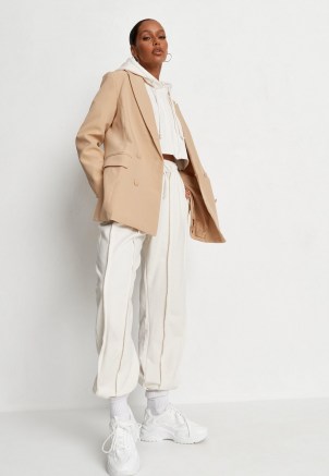 MISSGUIDED beige co ord tailored longline blazer ~ womens on trend neutral blazers ~ women’s fashionable padded shoulder jackets - flipped