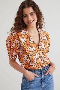 Resume Free Blouse Orange Motif / retro floral print blouses / womens vintage inspired tops / 70s inspired prints / puff sleeves / oversized collar