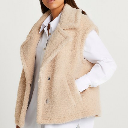 RIVER ISLAND Cream short shearling gilet / womens oversized textured borg gilets / women’s faux fur sleeveless jackets