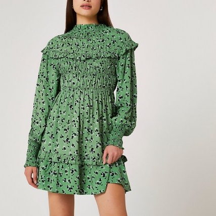 RIVER ISLAND Green floral print mini dress ~ vintage style ruffle trim shirred detail dresses
