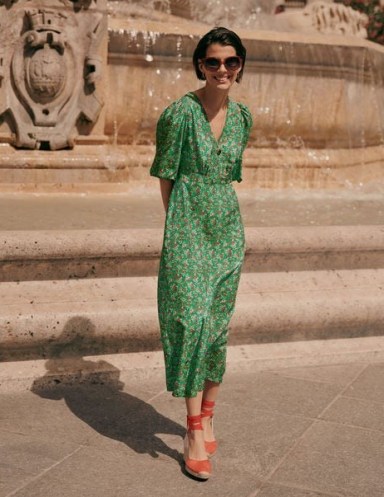 Boden Iris Midi Dress Sapling, Pretty Floral / green puff sleeve fitted waist dresses - flipped
