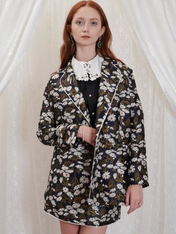sister jane Mabel Jacquard Blazer – luxe style floral blazers – daisy print jackets - flipped