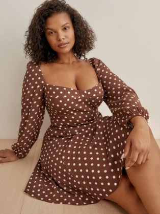 REFORMATION Mochi Dress Es in Au Lait ~ brown spot print fit and flare dresses ~ womens beautiful plus size fashion - flipped