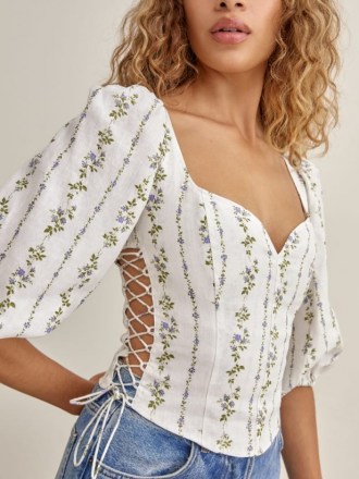 REFORMATION Prego Linen Top in Chalet / sweetheart neckline floral print tops / balloon sleeve side lace up blouses - flipped