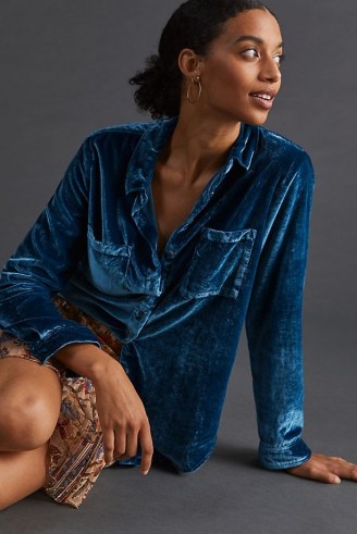 Pilcro Classic Velvet Buttondown Shirt Dark Blue – womens soft feel shirts