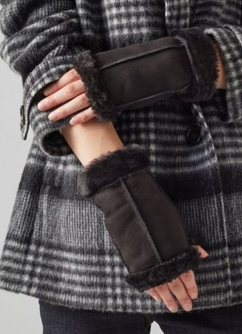 L.K. BENNETT CAITRIN BLACK SHEARLING GLOVES / womens fingerless gloves / women’s luxe winter accessories