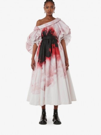Alexander McQueen Dropped shoulder Anemone Print dress in Pink 