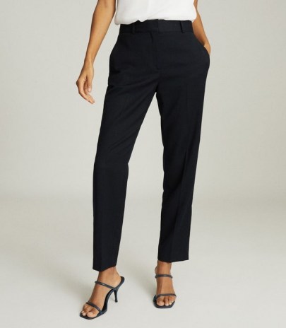 Reiss HAYES SLIM FIT TAILORED TROUSERS NAVY – chic dark blue ankle grazing trouser suit pants