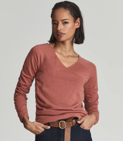 Reiss VERITY RUCHED SLEEVE WOOL BLEND TOP ROSE – pink gathered sleeve knitted tops – womens chic V-neck pullovers