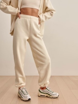 REFORMATION Boyfriend Sweatpant in Almond ~ organic cotton sweatpants ~ womens cuffed relaxed fit joggers
