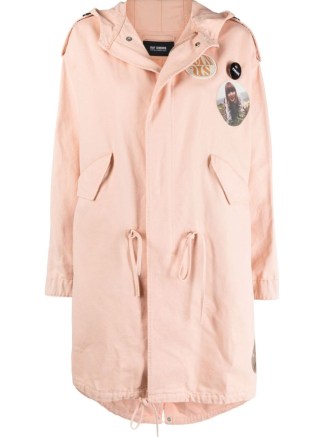 Rihanna pink parka, Raf Simons photograph-print hooded coat, having dinner at Giorgio Baldi in Santa Monica, 26 October 2021 | celebrity street style fashion | what celebrities are wearing now | star coats | womens designer parkas