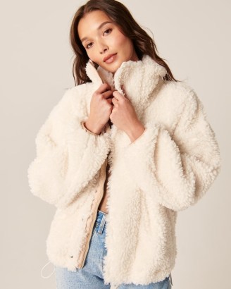 ABERCROMBIE & FITCH Cinched Sherpa Full-Zip Sweatshirt – women’s textured zip front jackets – womens faux shearling outerwear - flipped