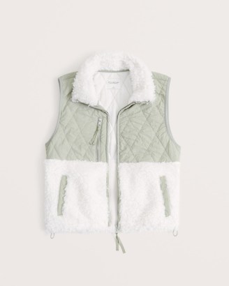 ABERCROMBIE & FITCH Cropped Two-Tone Sherpa Vest – green luxe style faux shearling fur colour block vests – womens on trend gilets – fashionable sleeveless winter jackets - flipped