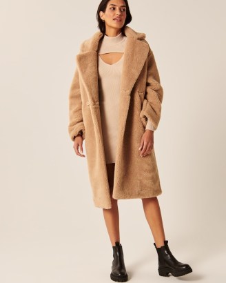 ABERCROMBIE & FITCH Oversized Long-Length Sherpa Teddy Coat ~ light brown textured faux fur coats ~ women’s on-trend winter coats - flipped