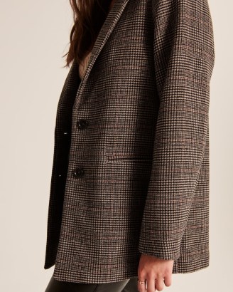 ABERCROMBIE & FITCH Wool-Blend Blazer Coat ~ womens on-trend checked blazers ~ women’s fashionable brown check jackets